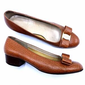Vintage Salvatore Ferragamo Pump Vara Bow Leather Croc Embossed  Size 6.5 C